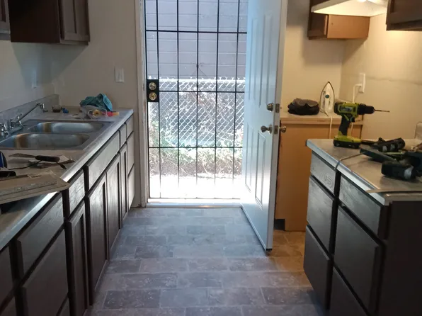 292 N College Ave, Fresno, CA 93701