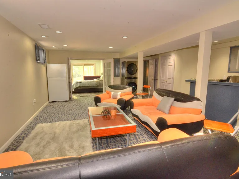 4304 Silas Hutchinson Dr — Photo 18