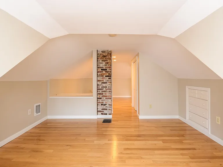32 Gilman St #2 — Photo 2