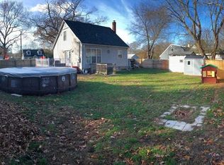 119 Daisy Dr, Mastic Beach, NY 11951