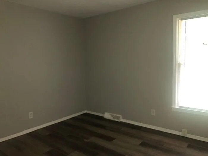 423 Edgegreen Dr — Photo 11