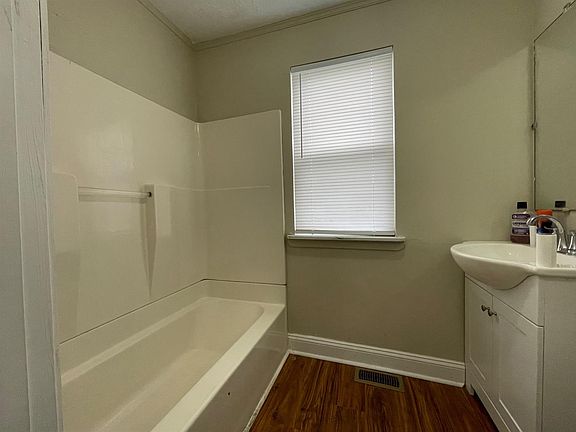 4th image of 133 Smith Ballard St