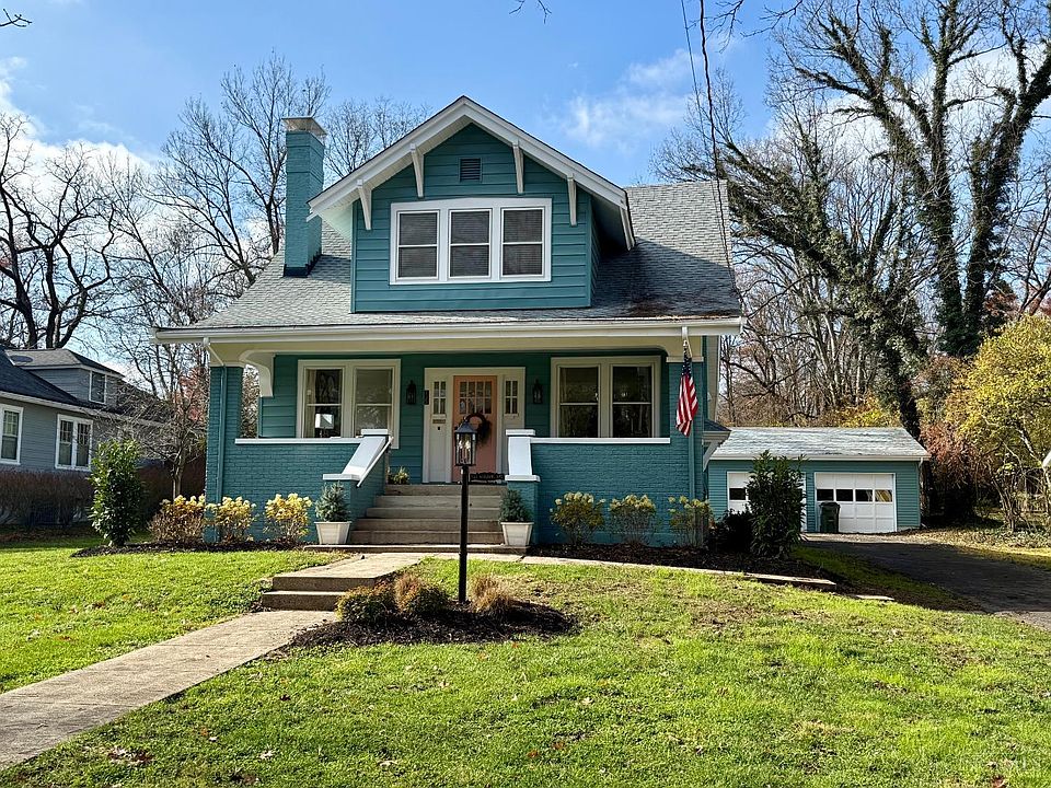 1st image of 725 Woodbine Ave