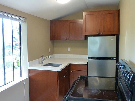 5th image of 508 N 42nd St APT 3