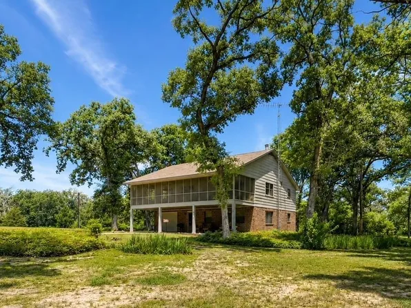 729 County Road 4040, Crockett, TX 75835