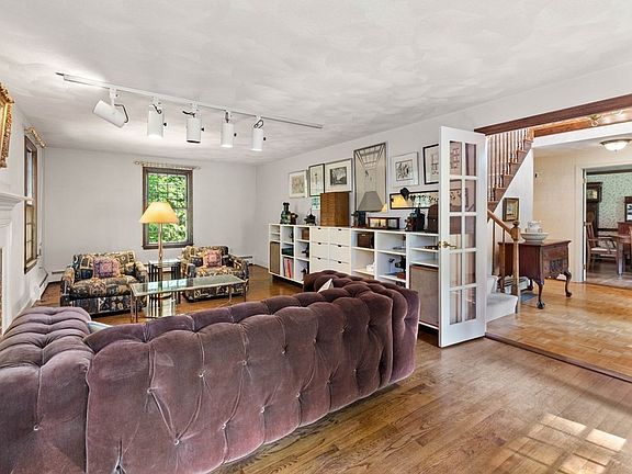 5th image of 153 Hay Meadow Rd