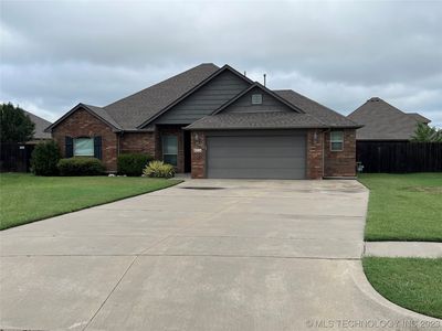 4916 E Fort Worth St, Broken Arrow, OK, 74014