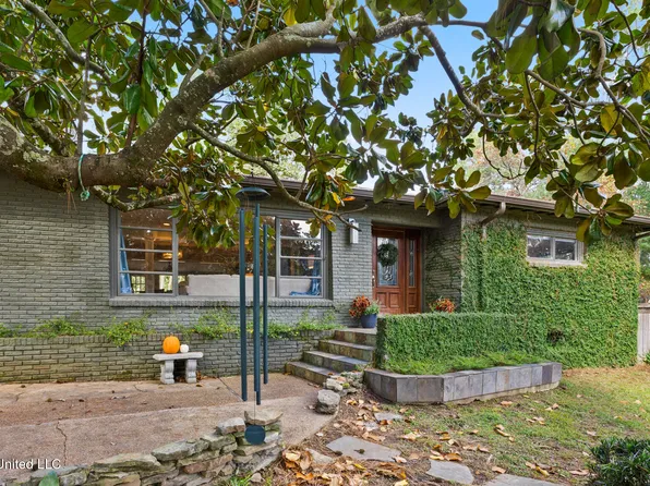 4215 Athens Dr, Jackson, MS 39211