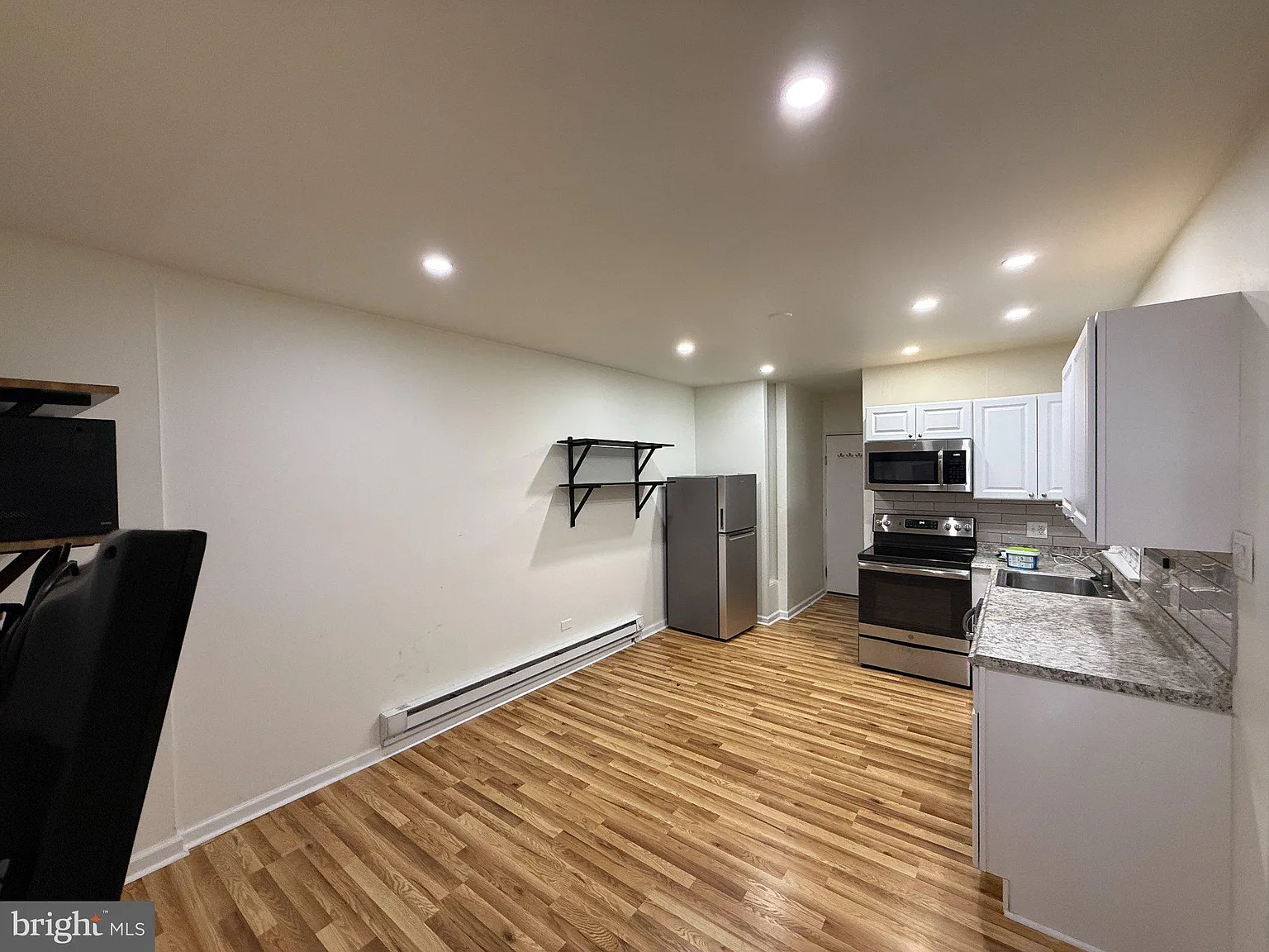 1 bed, 1.0 bath, 525 sqft, $1,500 — Photo 2