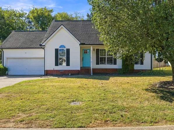 2414 Lismore Dr, Murfreesboro, TN 37127