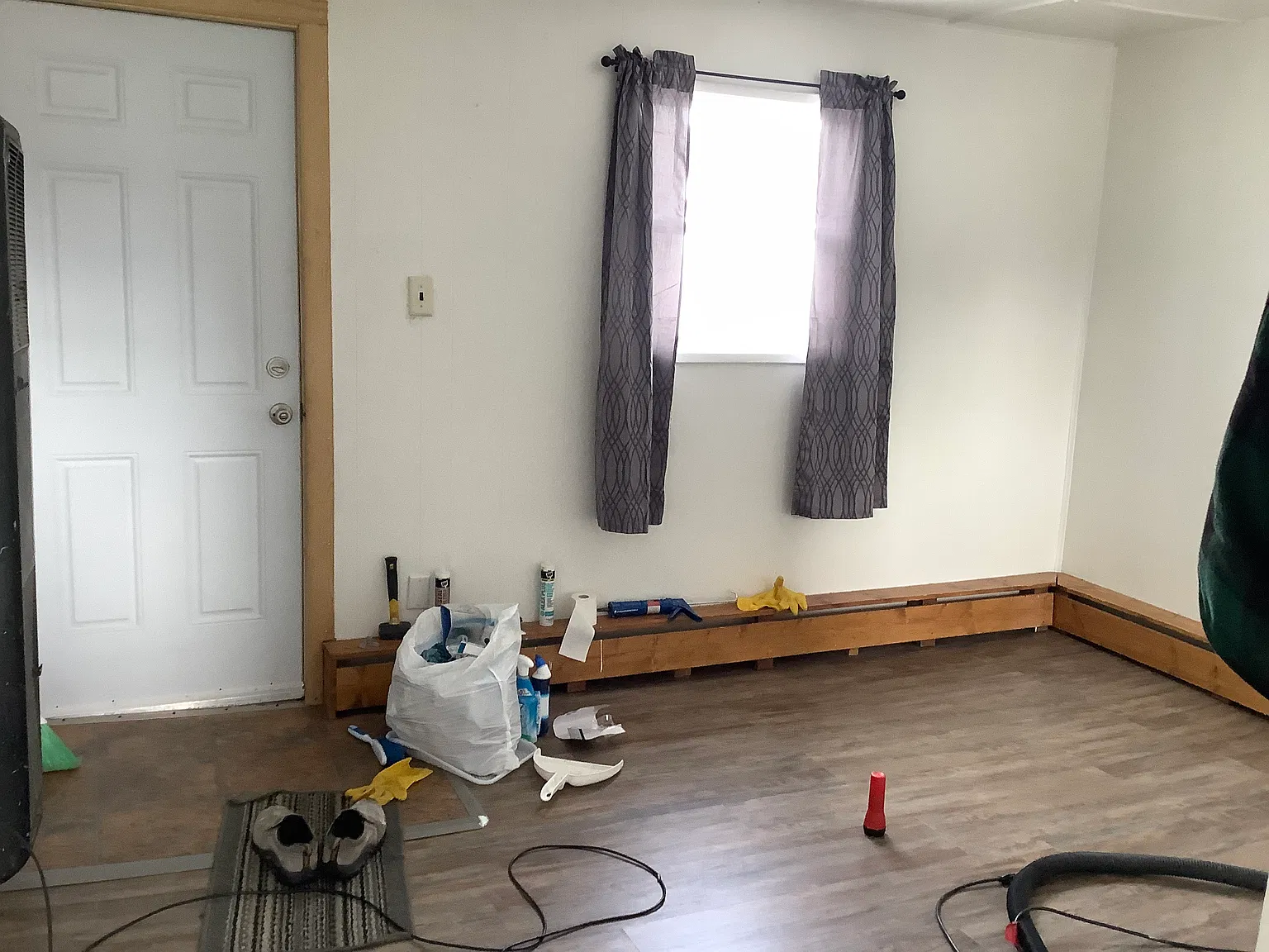 1 bed, 300 sqft, $1,300 — Photo 3