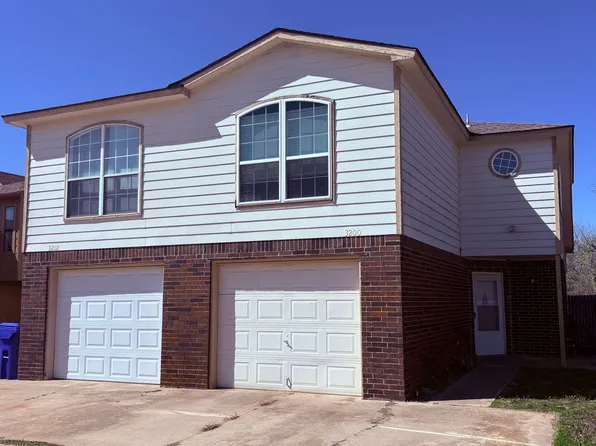 3200 Ridgecrest Ct, Norman, OK 73072