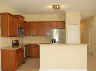 208 SW 7th Ct, Pompano Beach, FL 33060