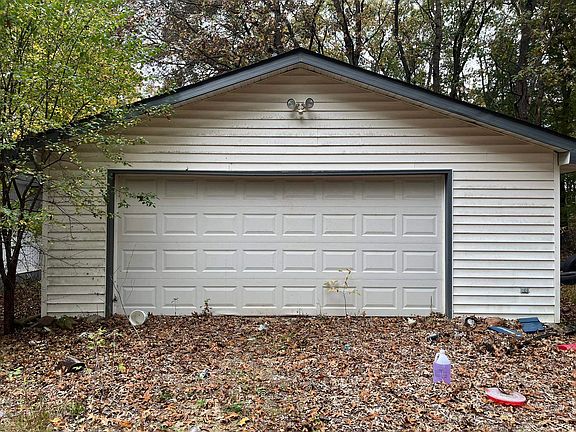 3rd image of N2447 W Pine Cir