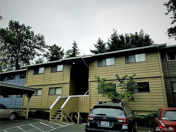 Only 6 steps to this 2nd floor unit