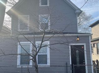125 Fulton St, Staten Island, NY 10304