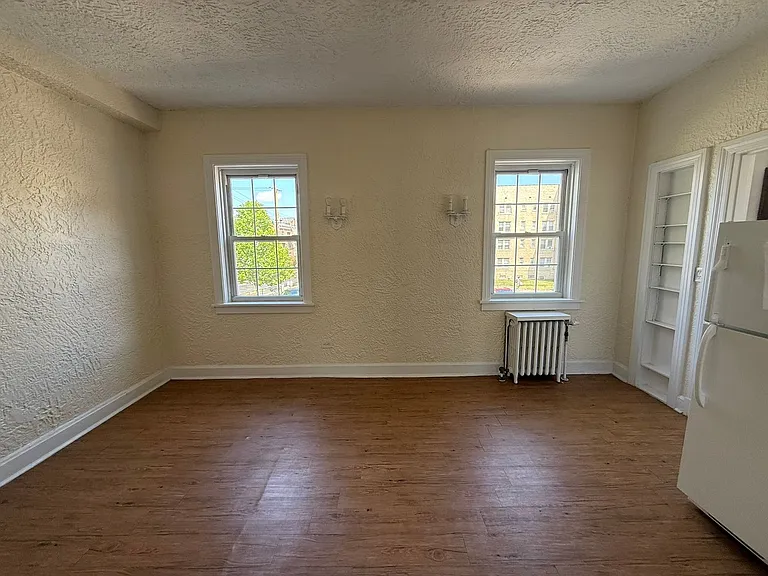 Bayard Manor Apartments — Photo 52
