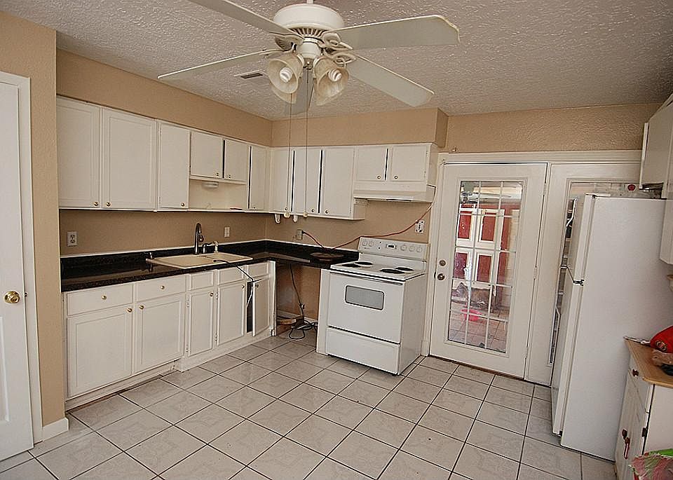 2nd image of 7473 Cook Rd