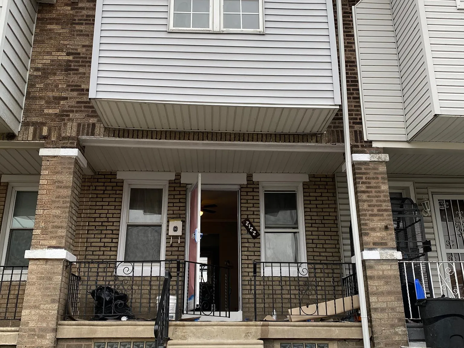 3 bed, 992 sqft, $1,500 — Photo 1
