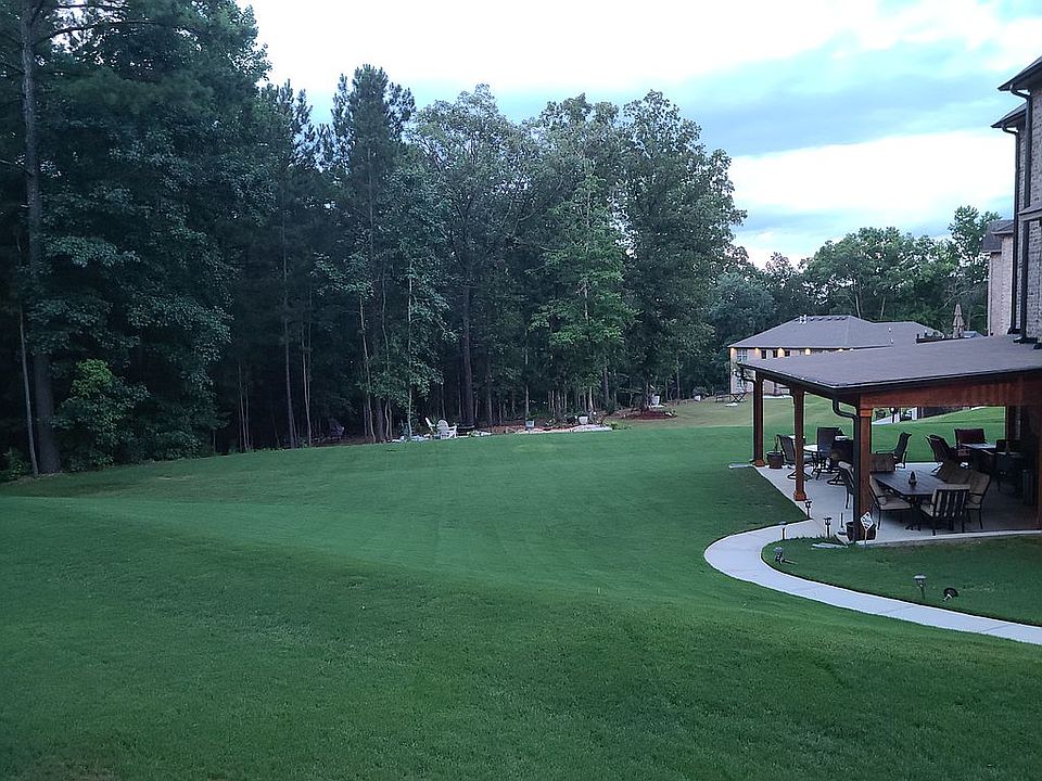 2nd image of 2611 Bosworth Ct NE #04