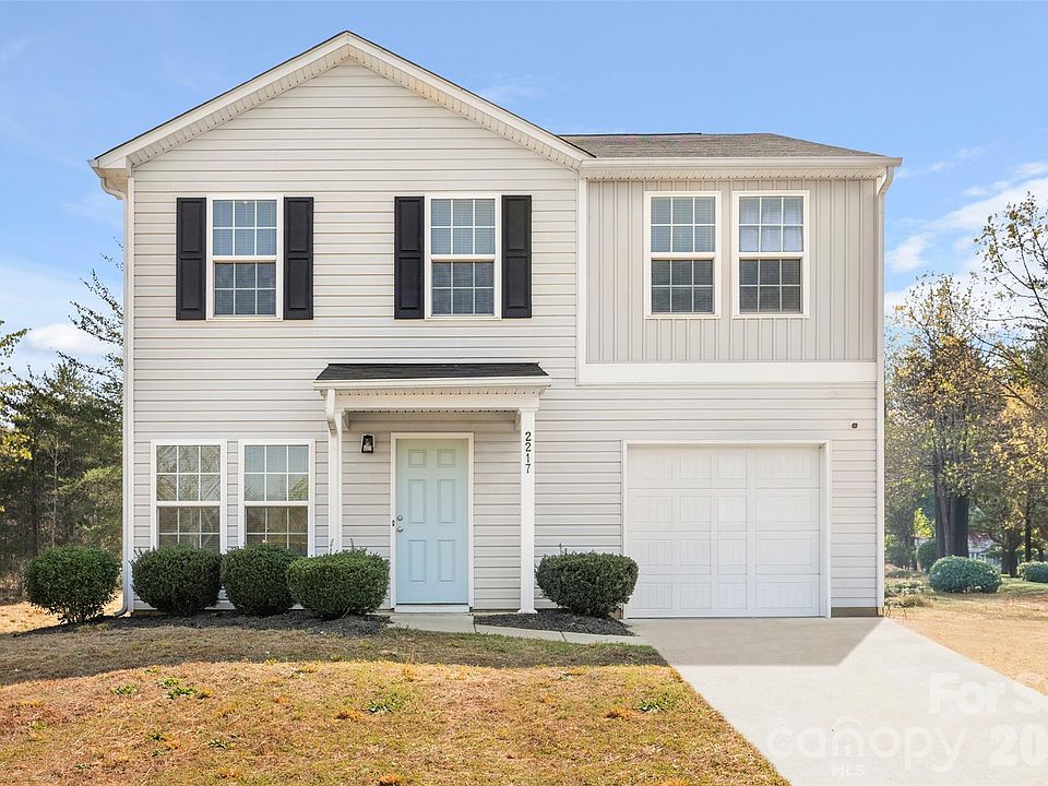 1st image of 2217 Pinnacle View Dr