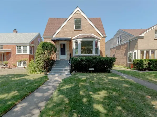 5220 Davis St, Skokie, IL 60077