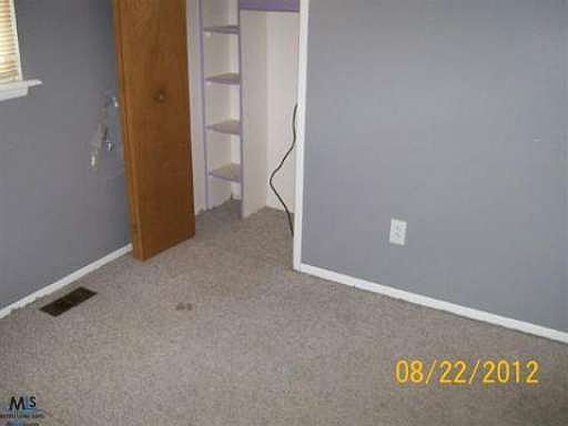 3rd image of 19101 Florian St