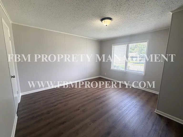 900 E 6th Ave #2 — Photo 7