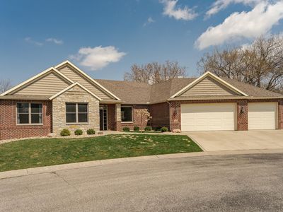 2581 Overland Point Cir NW, Rochester, MN, 55901
