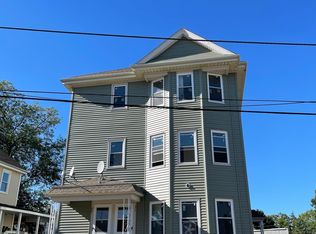 73 Fairview Ave FLOOR 2, Pawtucket, RI 02860