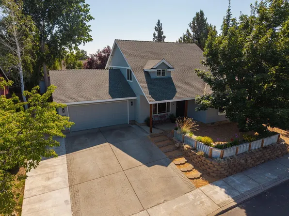 804 NE Providence Dr, Bend, OR 97701