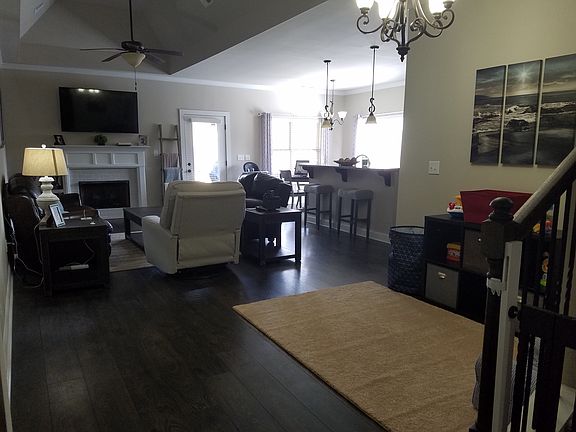 L.R. view from entrance