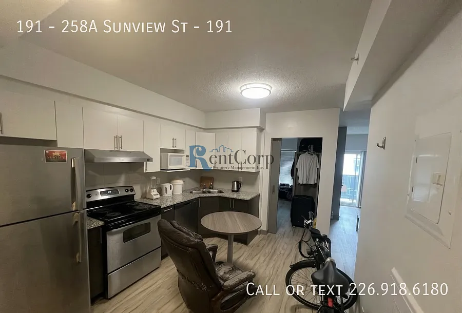Building Photo - 191 Sunview St #191-258A