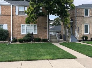 1534 Broadway St, Melrose Park, IL 60160