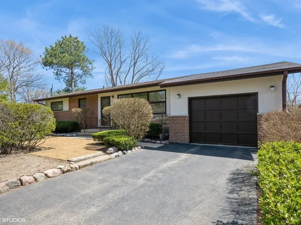 519 S Bennett Ave, Palatine, IL 60067