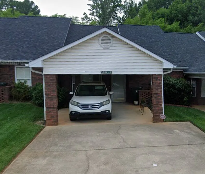 5007 Roseboro Ct #B