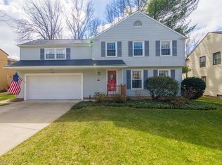 3716 Stoneleigh Rd, Cleveland Heights, OH 44121