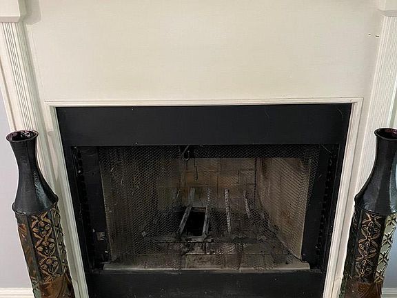 4th image of 1197 Connemara Way