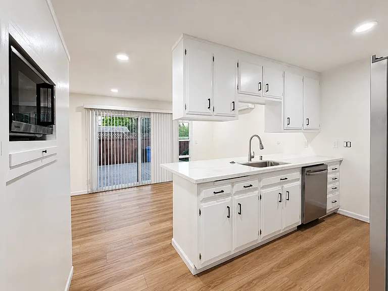 38483 Fitzgerald Cir — Photo 11