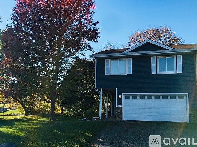 1st image of 4275 Ximines Ln N