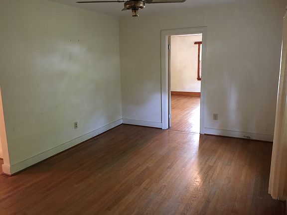 4th image of 2709 Addington Ave