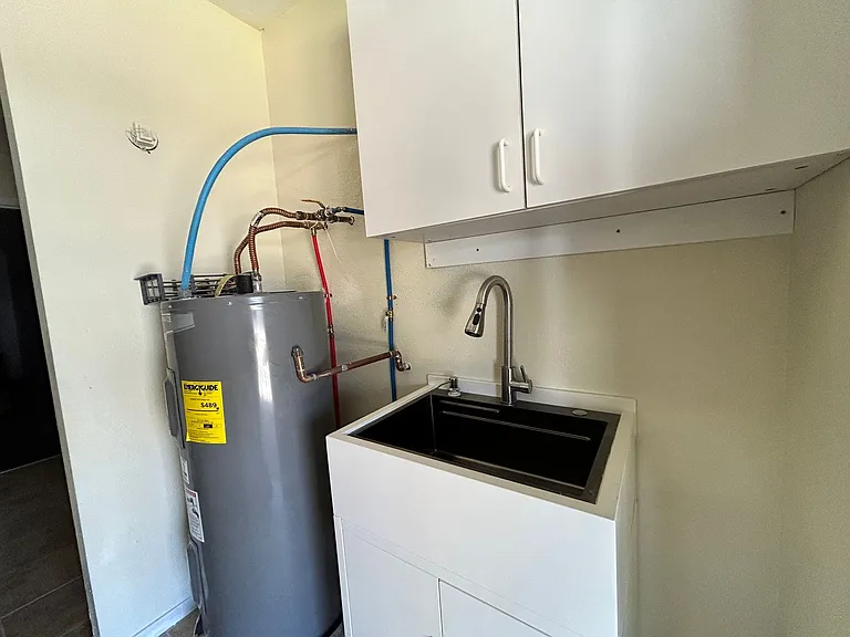 9002 W Malapai Dr — Photo 16