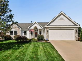 2497 Abbey Knoll Dr, Lewis Center, OH 43035