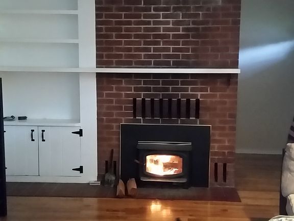 Wood fireplace