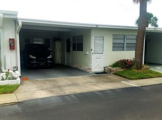 250 Rosery Rd NW APT 208, Largo, FL 33770