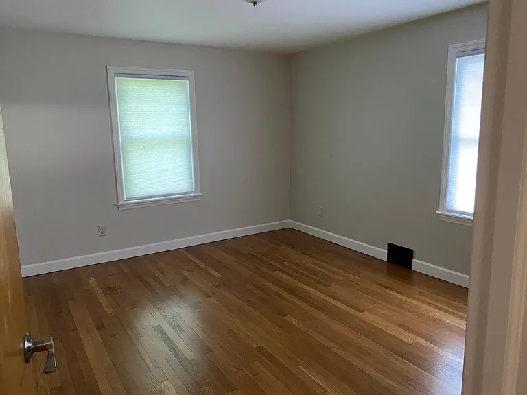 673 Fairview Rd — Photo 12