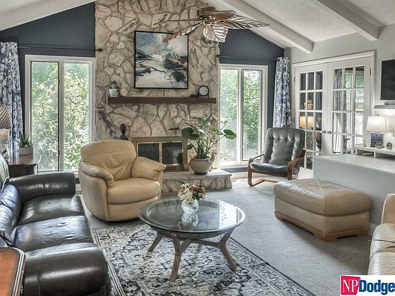 4th image of 12865 Southdale Dr
