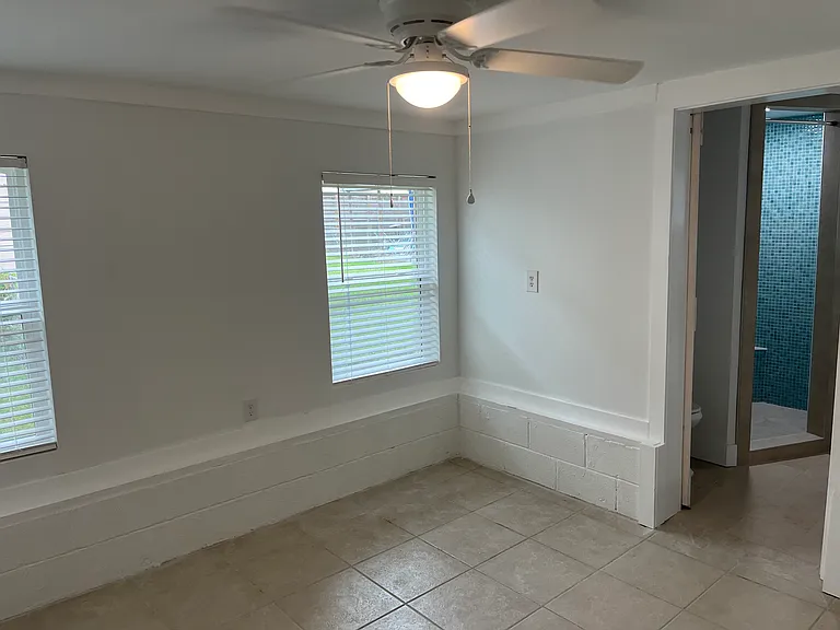 5439 Ornacor Ave — Photo 43