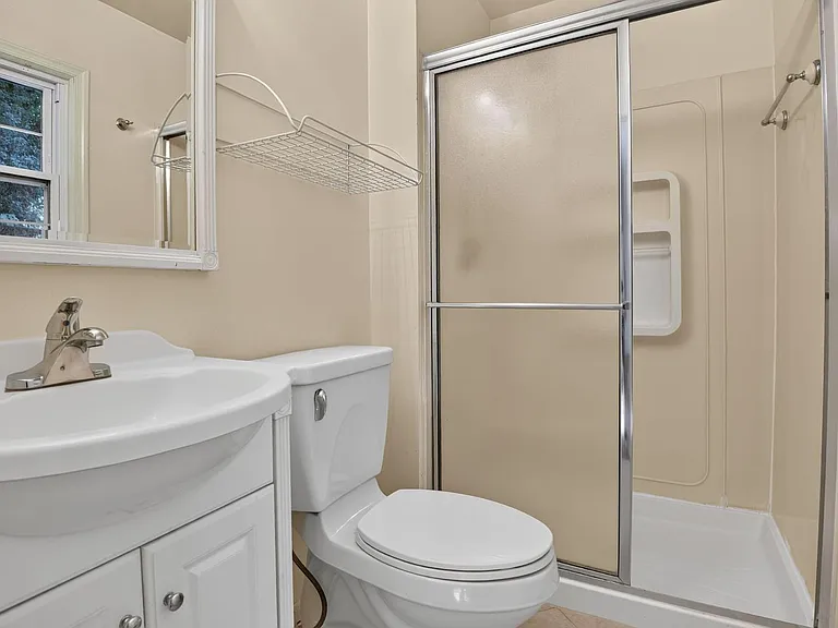 3409 Beverly Dr — Photo 3