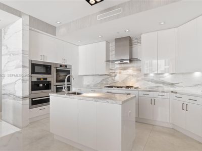 17749 Collins Ave APT 902, Sunny Isles Beach, FL, 33160